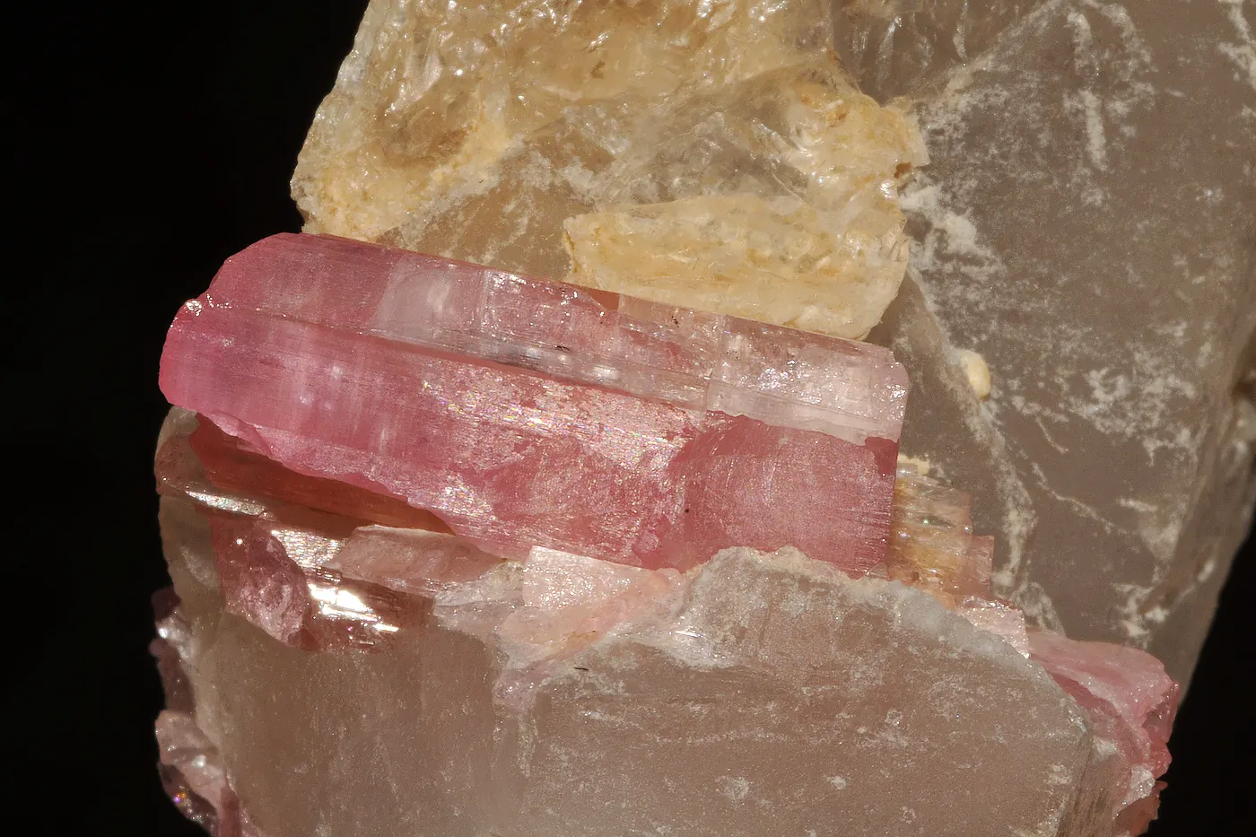 Tourmaline, elbaite, rubellite. Specimen plate I.03.